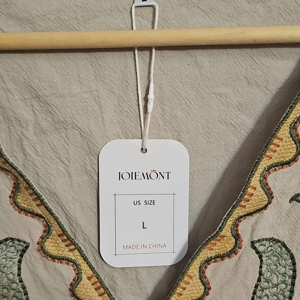 Embroidered Floral Beige Top - Picture 2 of 4